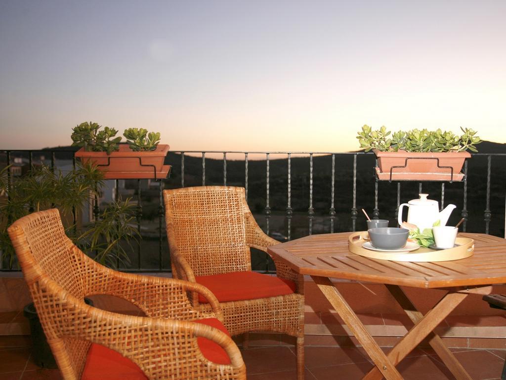 El Planet De Maella: Jacuzzi Retreat Near Peñíscola And Morella Holiday home Chert