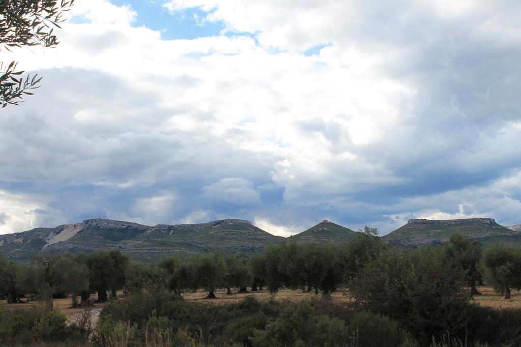 El Planet De Maella: Jacuzzi Retreat Near Peñíscola And Morella Holiday home Chert