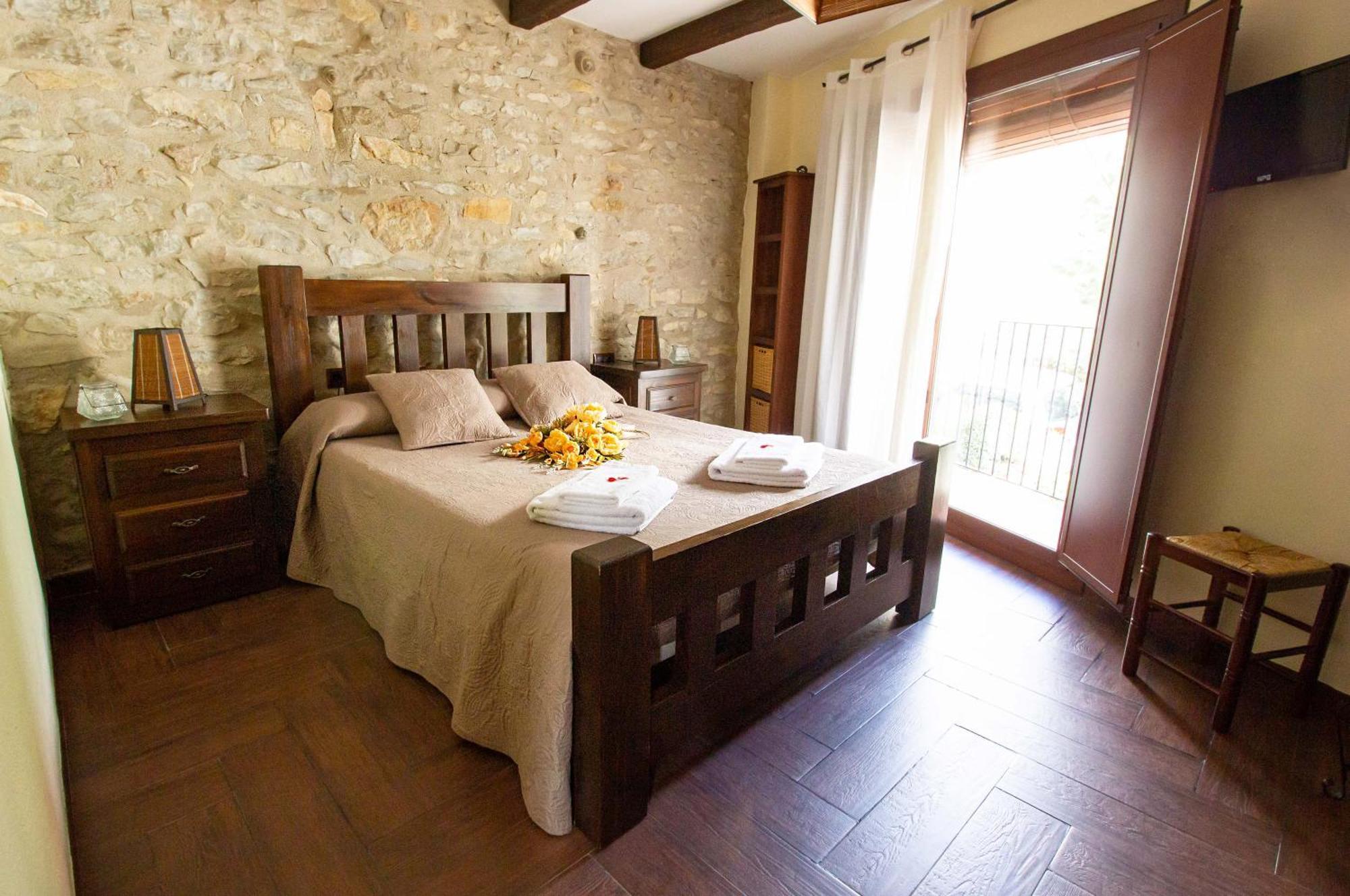 El Planet De Maella: Jacuzzi Retreat Near Peñíscola And Morella Holiday home