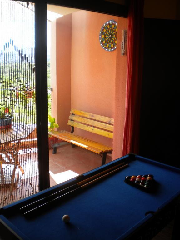 El Planet De Maella: Jacuzzi Retreat Near Peñíscola And Morella Holiday home Chert